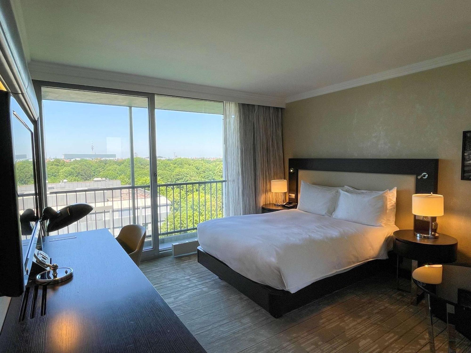 Hilton Munich Park Ξενοδοχείο Εξωτερικό φωτογραφία