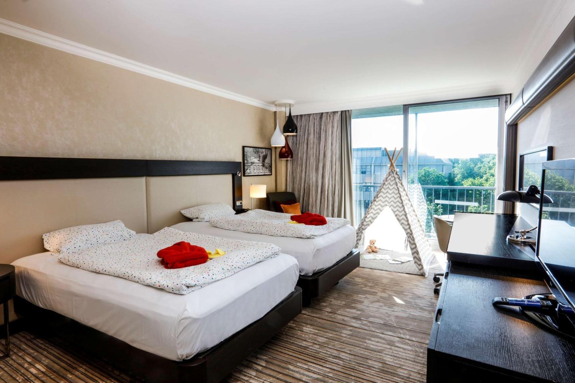 Hilton Munich Park Ξενοδοχείο Εξωτερικό φωτογραφία